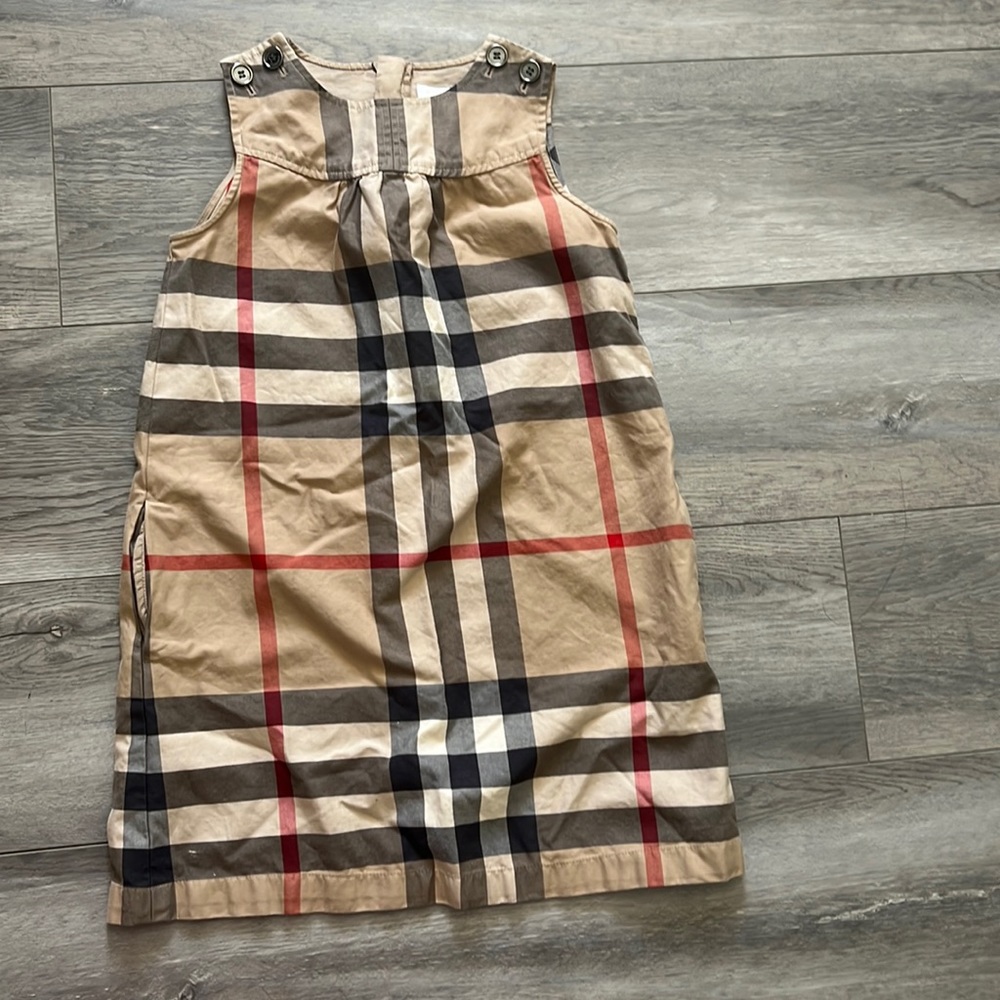 Burberry girl’s Dress 8-9yrs.